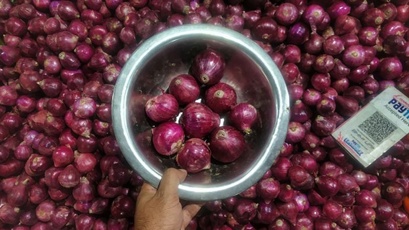 America infection spread due to onion and 650 people got sick