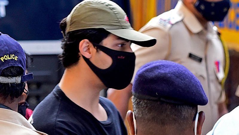 the witness added that the money was handed over to release actor shah rukh khans son aryan release
