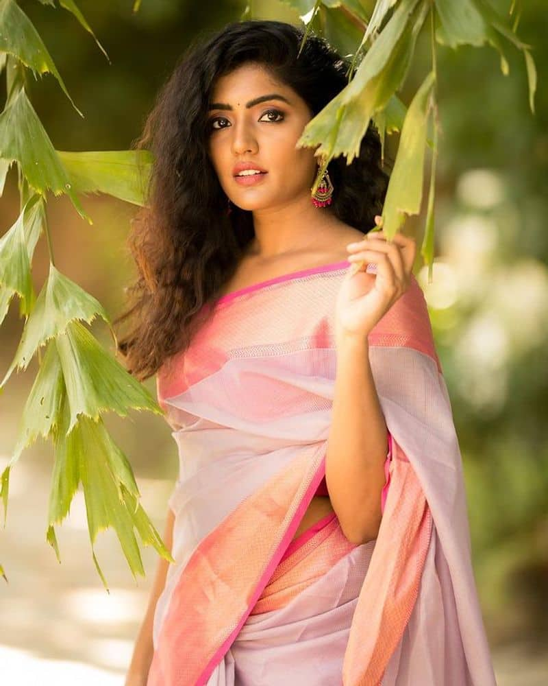 Eesha Rebba classy and striking look in saree goes viral