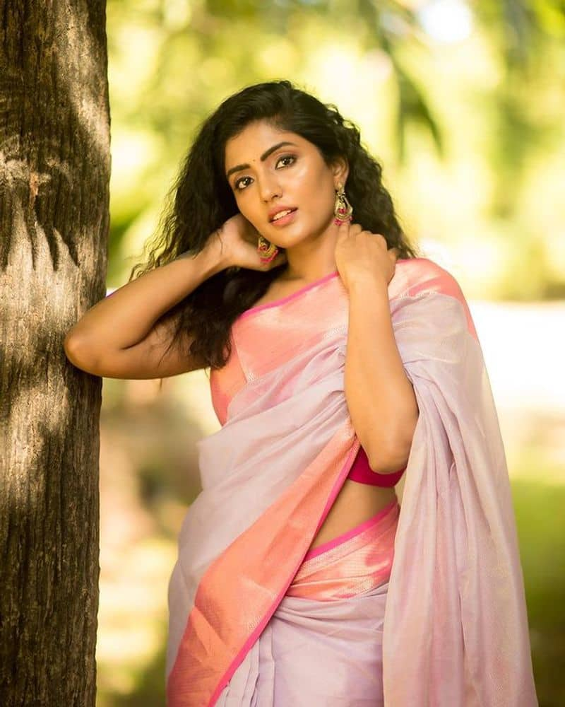 Eesha Rebba classy and striking look in saree goes viral