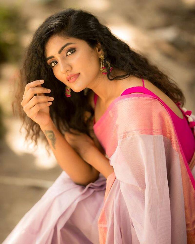 Eesha Rebba classy and striking look in saree goes viral