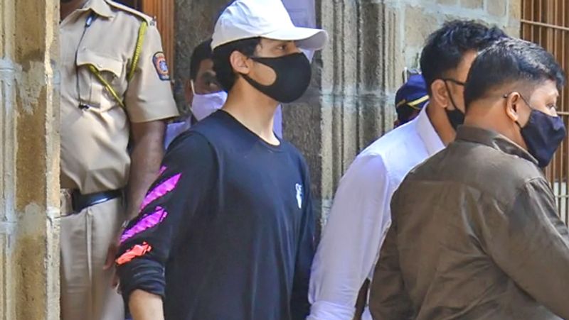 Aryan Khan Drug case, Shahrukh Khan son attending aarti in jail