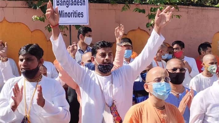 Bangladesh Violence, peaceful Kirtan protest in solidarity with the ISKCON members Bangladesh Violence, peaceful Kirtan protest in solidarity with the ISKCON members