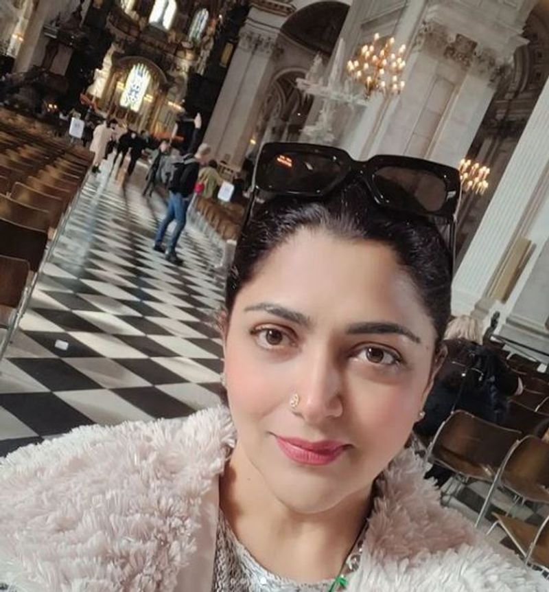 Actress Kushboo Sundar visit London and enjoying moments latest photos