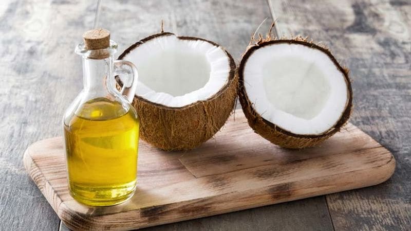 5 Kitchen Ingredients You Should Never Apply To Your Face, According To Dermatologist