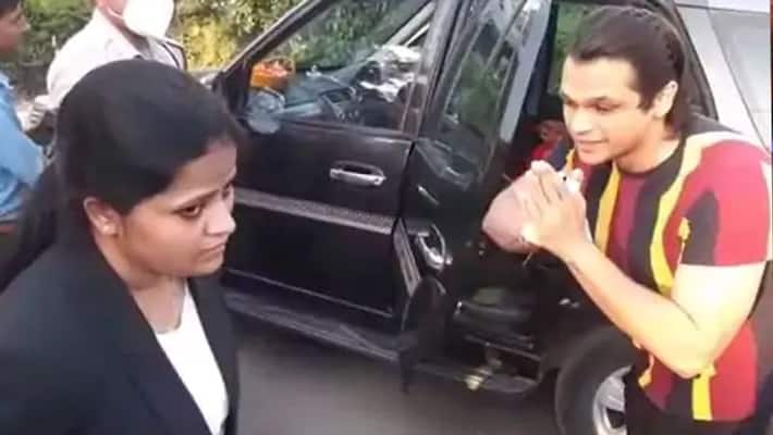 mp transport ministers govind singh rajput sons car cut challan by female judge in sagar mp transport ministers govind singh rajput sons car cut challan by female judge in sagar