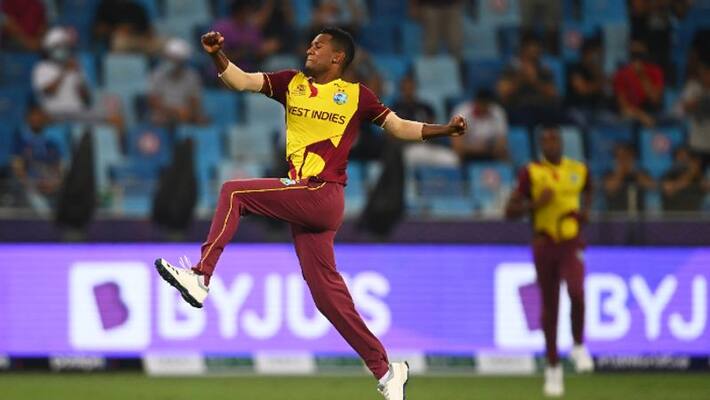 ICC T20 World Cup 2021 ENG vs WI Watch Akeal Hosein phenomenal return catch to out Liam Livingstone ICC T20 World Cup 2021 ENG vs WI Watch Akeal Hosein phenomenal return catch to out Liam Livingstone