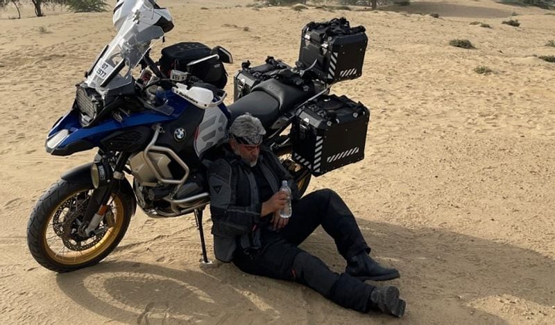 Actor ajith bike ride Amazed photo fire in internet