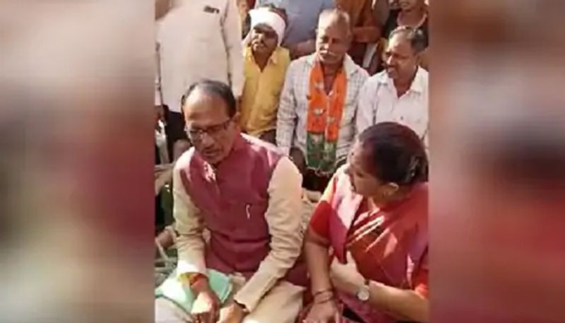 madhya pradesh by election 2021 CM Shivraj new style stayed the night at the bandmaster house in burhanpur