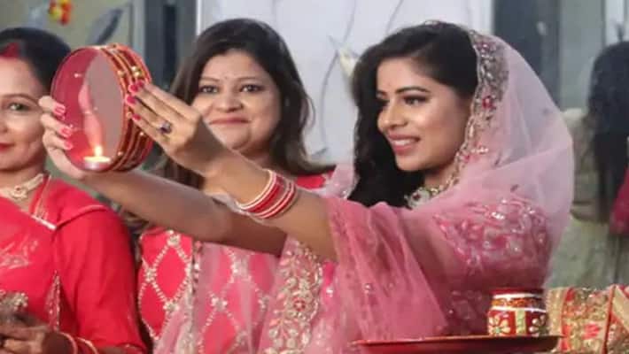 karwa chauth 2021, moonrise timings, delhi, panjab, mumbai, rajasthan, madhya pradesh utta pradesh karwa chauth 2021, moonrise timings, delhi, panjab, mumbai, rajasthan, madhya pradesh utta pradesh