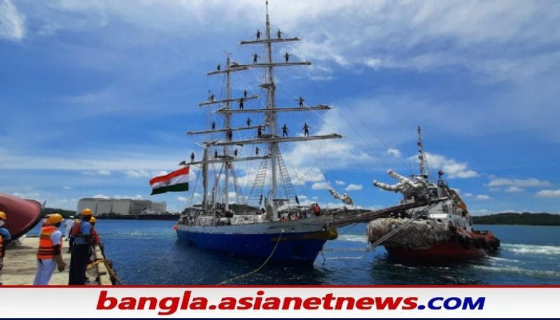 IAC Vikrant heads out for second sea trails form kochi kerala bsm