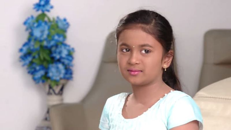Doctor babu take monitha to his home and vantalakka gives ultimate twist in karthika deepam serial