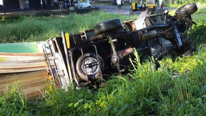 pickup van accident in alapppuzha pickup van accident in alapppuzha