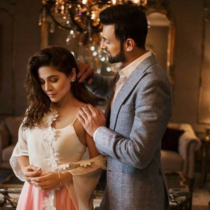 T20 WC 2021, Ind vs Pak - Shoaib Malik and Ayesha Omar hot photoshoot goes viral ALB