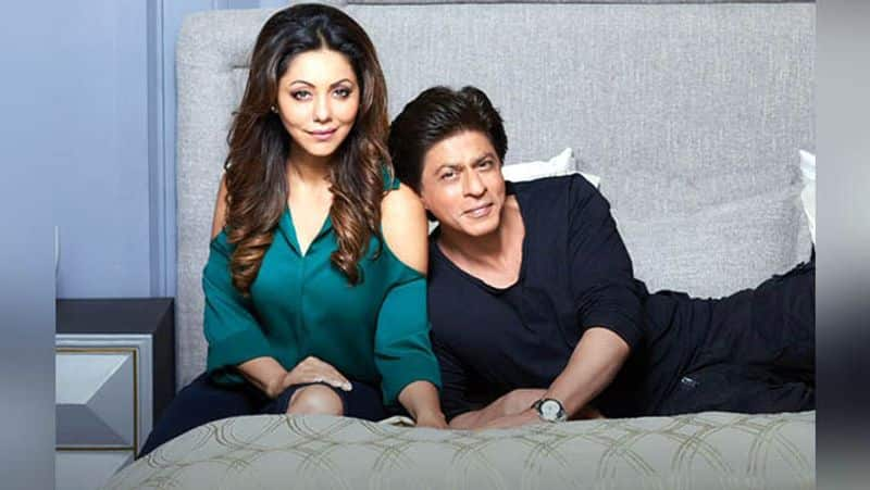 shahrukh khan gauri khan 30th marriage anniversary, know interesting story about couple first night