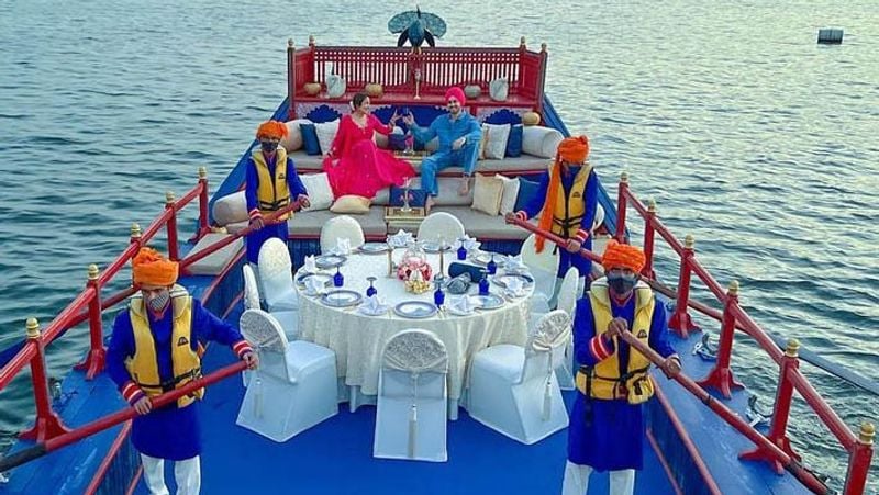 Neha Kakkar rohanpreet singh 1st wedding Anniversary, couple viral romantic photos