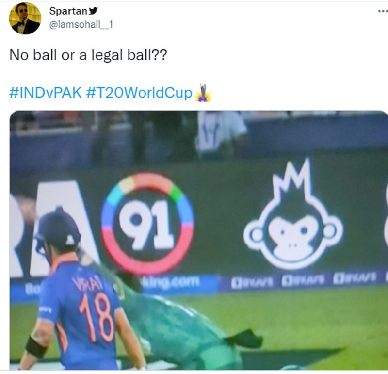 T20 World Cup 2021 IND vs PAK umpire is sleeping fans shared images as KL Rahul out in no ball