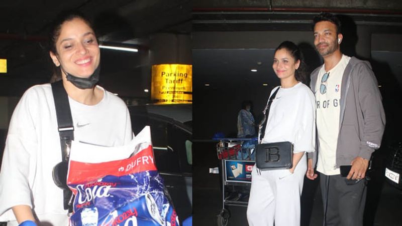kareena kapoor spotted without makeup at father randhir kapoor house with son jeh ali khan