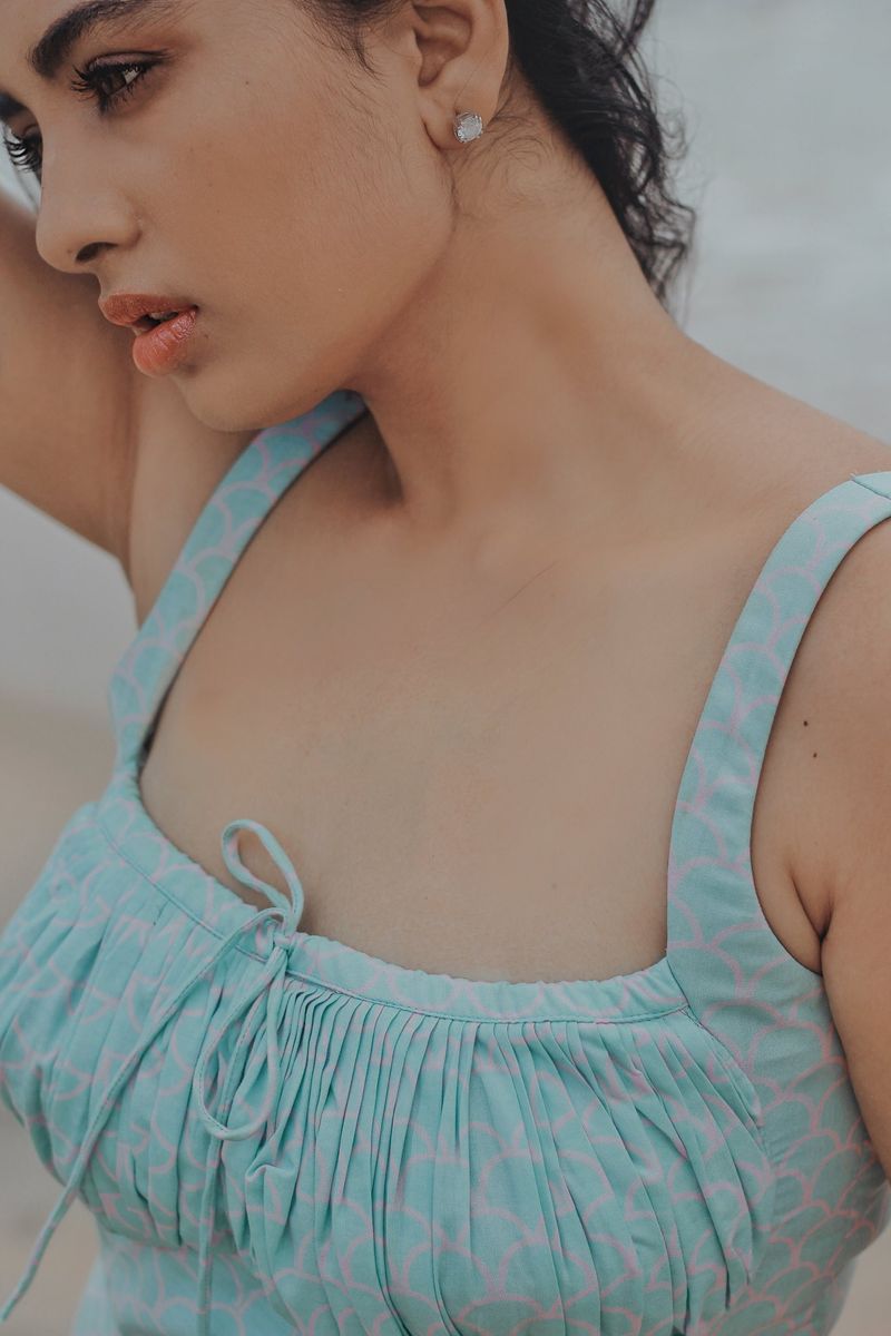 alluring actress srushti dange latest hot photos
