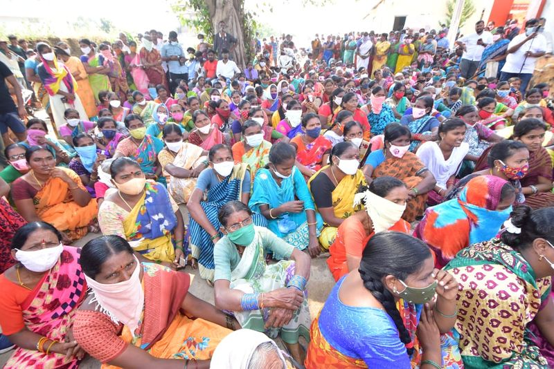 huzurabad bypoll: minister koppula eshwar campaign at jammikunta