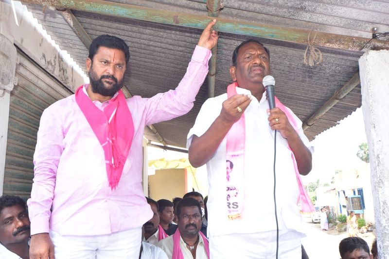 huzurabad bypoll: minister koppula eshwar campaign at jammikunta