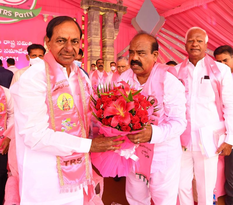 Hyderabad Hitex turns pink for TRS plenary