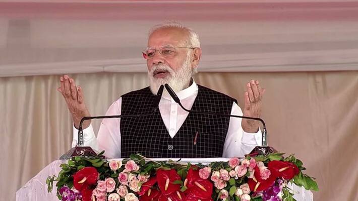 Karnataka congress leader pramod madhwaraj praises modi for selecting-achievers for awards rbj Karnataka congress leader pramod madhwaraj praises modi for selecting-achievers for awards rbj
