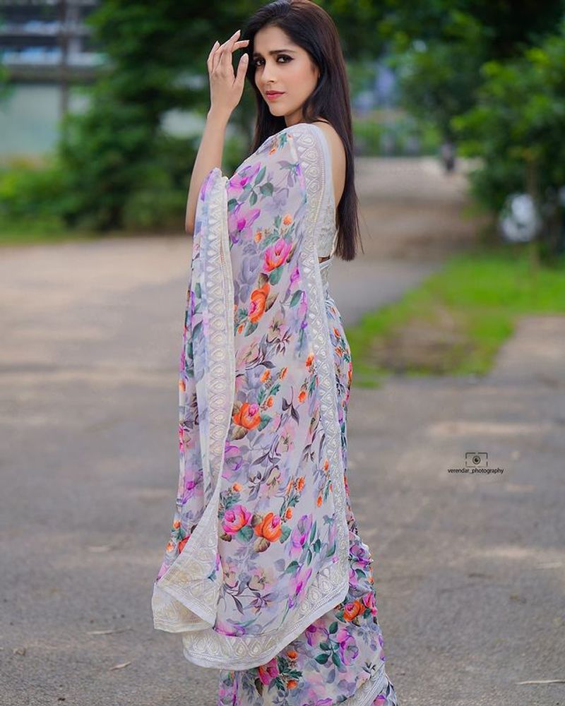 Jabardasth Anchor Rashmi Gautam Stunning photoshoot in saree