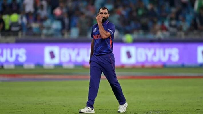 Rahul Gandhi Backs Mohammad Shami On Online Hate Attack Rahul Gandhi Backs Mohammad Shami On Online Hate Attack