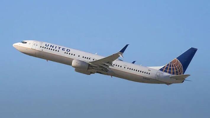 Pilots took different stand over vaccination as United airlines faces loss Pilots took different stand over vaccination as United airlines faces loss