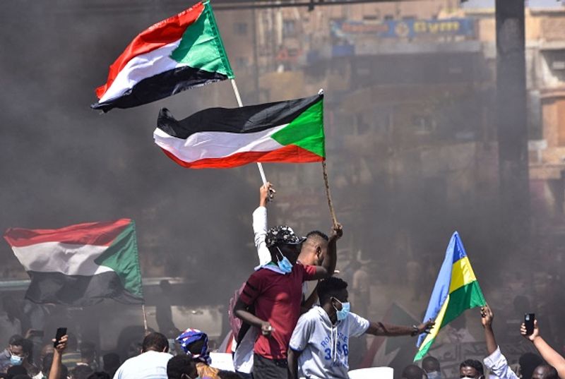 Seven killed 140 injured 300 arrested in military coup in Sudan