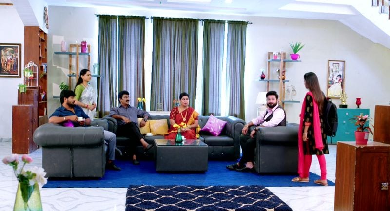 Mahindra tricks Rishi with a plan In todays guppadantha manasu serial episode