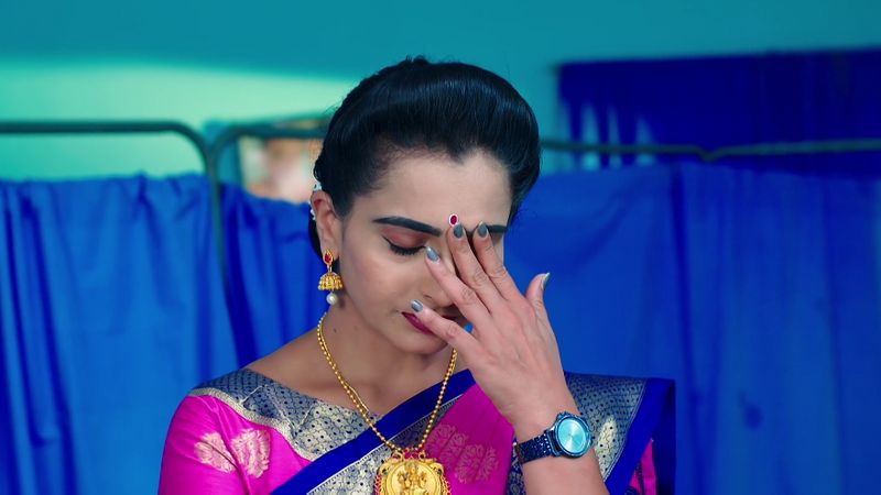 Deepa accuses Pallavi of stealing Karthiks test sample In todays karthika deepam serial episode