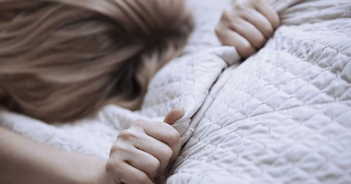 டுட்டோரியல் காலேஜில் வைத்து உல்லாசம்.. பாஸ் பண்ண வைப்பதாக கூறி 17 வயது மாணவியை மாசமாக்கிய ஆசிரியர்..!