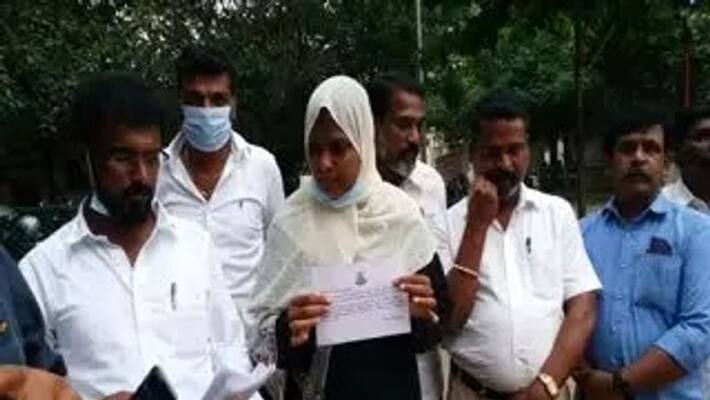 His wife made a terrible complaint against Vellore Ibrahim .. screaming to arrest her husband like Kalyana Ramana. His wife made a terrible complaint against Vellore Ibrahim .. screaming to arrest her husband like Kalyana Ramana.