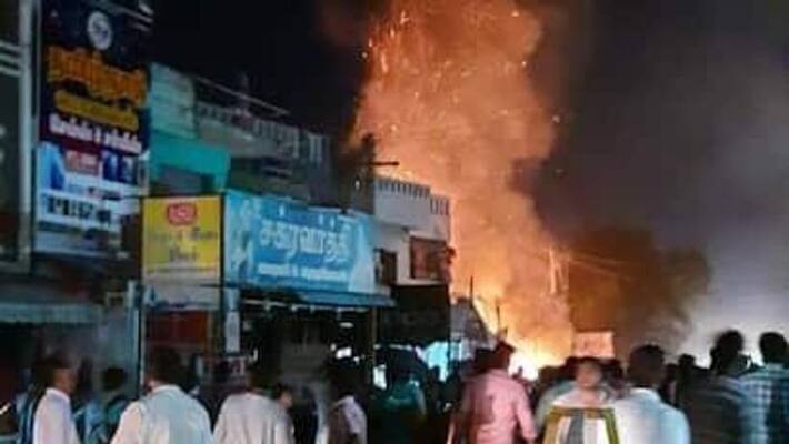 Failure to follow the rules in the firecracker shops is the reason for the accidents .. Chennai High Court pain. Order of Action Failure to follow the rules in the firecracker shops is the reason for the accidents .. Chennai High Court pain. Order of Action