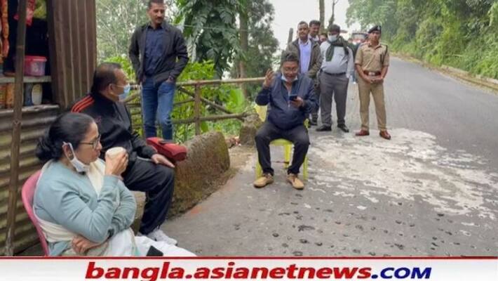 Mamata Banerjee is resting in North Bengal listening to Indranil Sens songs RTB Mamata Banerjee is resting in North Bengal listening to Indranil Sens songs RTB