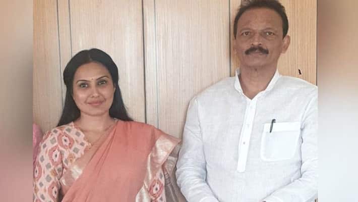 tv actress kamya panjabi enter in politics join hands with congress tv actress kamya panjabi enter in politics join hands with congress