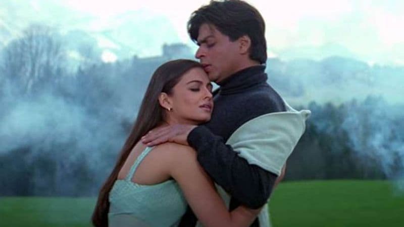 shahrukh khan aishwarya rai film mohabbatein completed 21 year, this movie change amitabh bachchan life