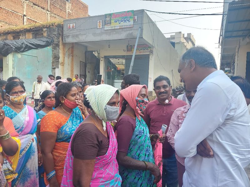 huzurabad bypoll: minister harish rao election campaign at bijigiri sharif