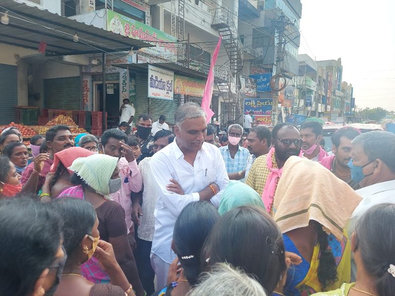 huzurabad bypoll: minister harish rao election campaign at bijigiri sharif