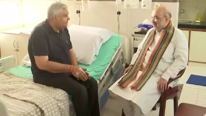 Amit Shah visits WB Governor Jagdeep Dhankar at AIIMS bpsb Amit Shah visits WB Governor Jagdeep Dhankar at AIIMS bpsb