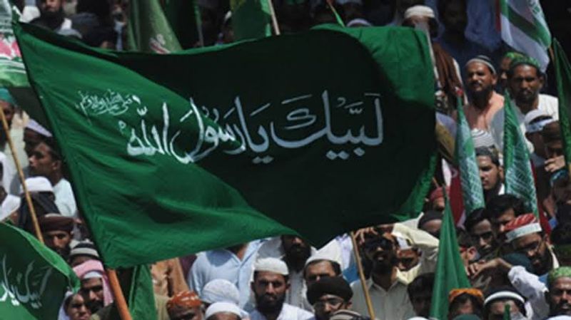 Tehreek-e-Labbaik Pakistan protest march to islamabad begins, Pakistan Government at high alert