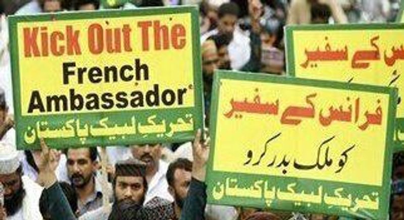 Tehreek-e-Labbaik Pakistan protest march to islamabad begins, Pakistan Government at high alert