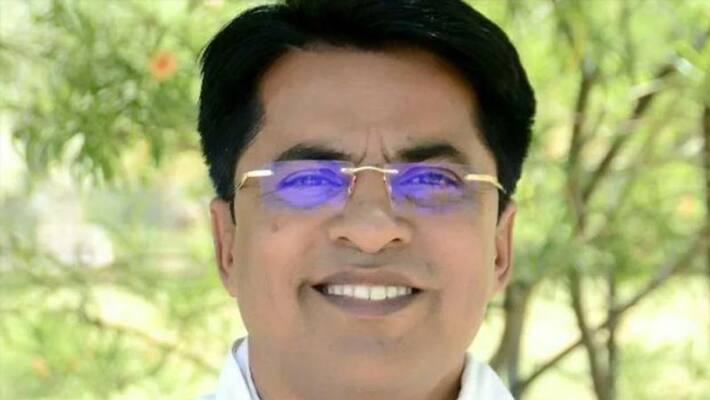 youth Congress leader mohabbat singh died to heart attack during cm gehlot meeting bypolls in dhariyavad youth Congress leader mohabbat singh died to heart attack during cm gehlot meeting bypolls in dhariyavad