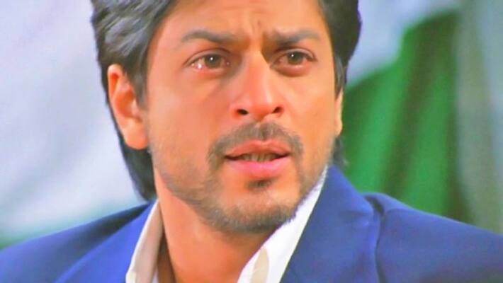 shahrukh khan films Pathan and Lion are on hold due to aryan khan Drug Case shahrukh khan films Pathan and Lion are on hold due to aryan khan Drug Case