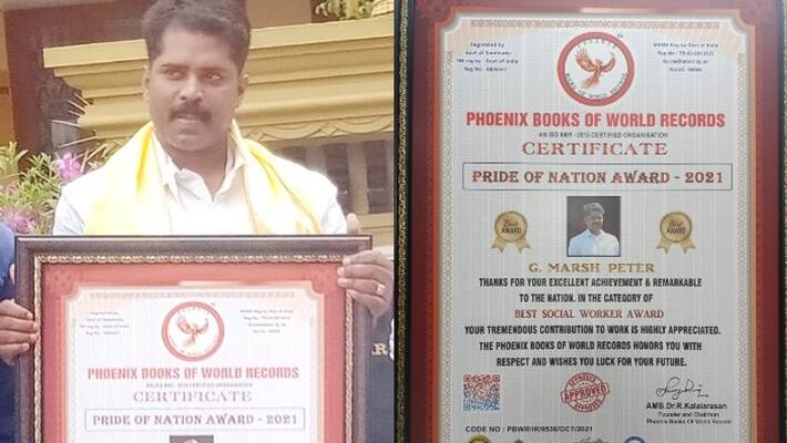 Proceeded to bury the bodies of those died by covid award to Munnar Panchayat Vice President Proceeded to bury the bodies of those died by covid award to Munnar Panchayat Vice President