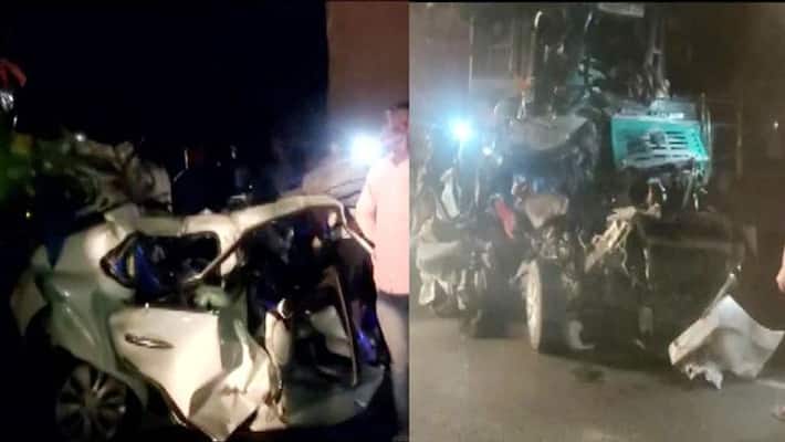 Big Road Accident in Dhule on Mumbai Agra highway and several vehicles collided with each othe. Many people died Big Road Accident in Dhule on Mumbai Agra highway and several vehicles collided with each othe. Many people died