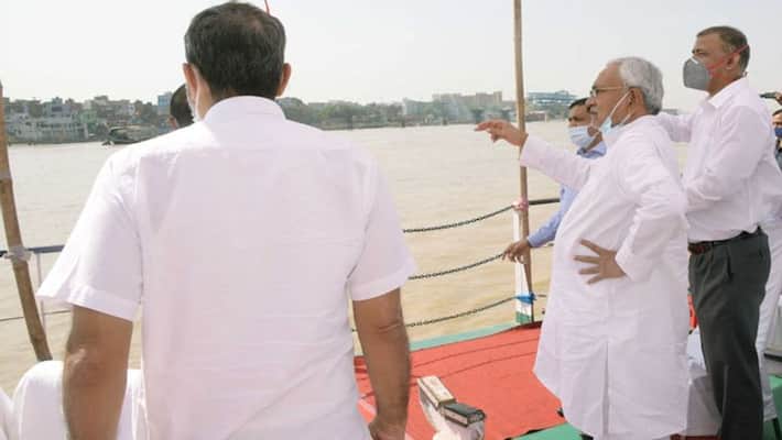 Bihar CM Nitish Kumar inspected several ghats in Patna in preparations for Chhath Puja Mahaparv and given necessary instructions to officials Bihar CM Nitish Kumar inspected several ghats in Patna in preparations for Chhath Puja Mahaparv and given necessary instructions to officials