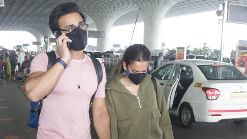 malaika arora seen shopping wearing revealing top, bipasha basu look fat, these celebs also spotted
